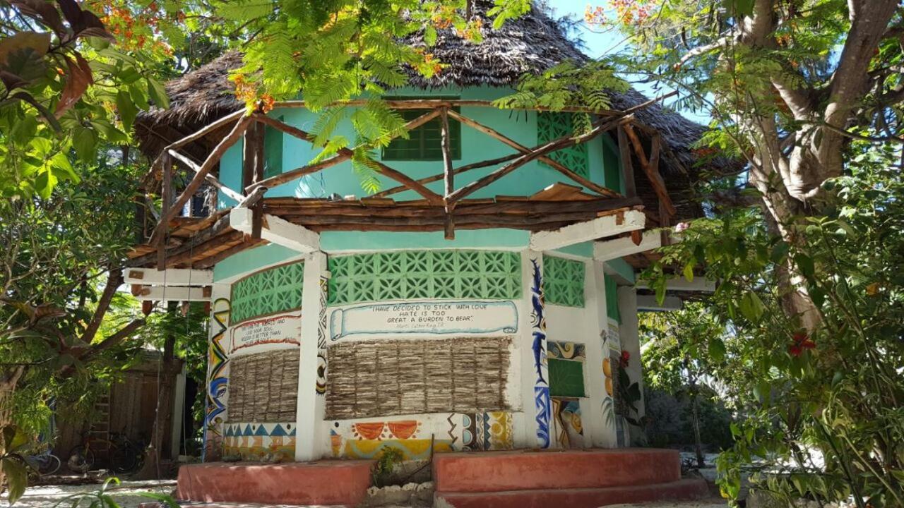 Mustapha' S Place Бвейю Екстер'єр фото